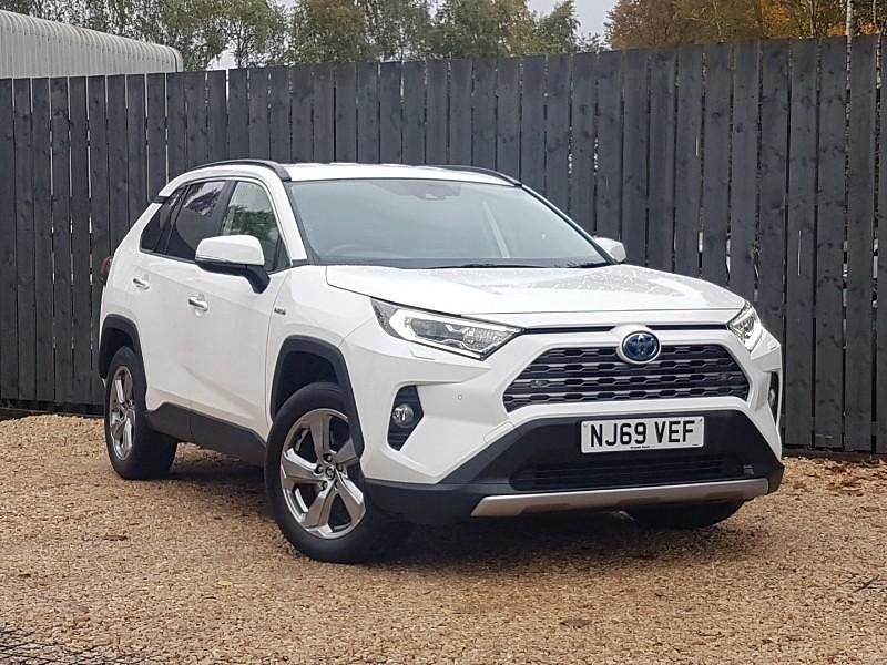 Used Toyota RAV4 Hybrid 218 HP (160 kW) 2019 White SUV