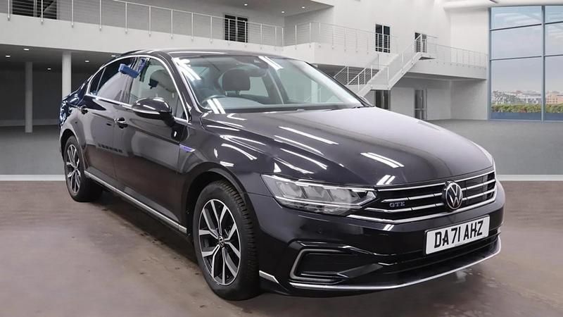 Black Used 2021 VW Passat GTE Sedan | £16,999 (Fair price) - Image 1/3