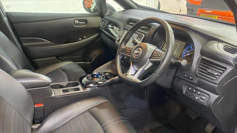 Used Nissan Leaf N-Connecta 110 kW (150 HP) 2022 Black Hatchback