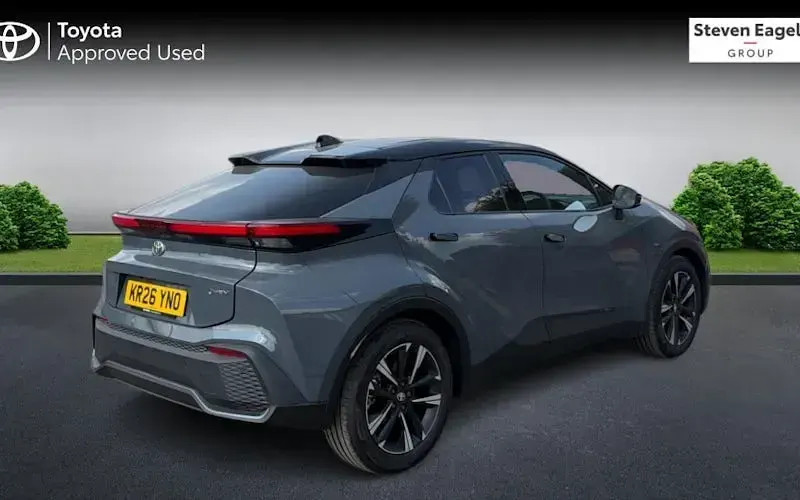 New Toyota C-HR Design 140 HP (102 kW) 2026 Grey SUV