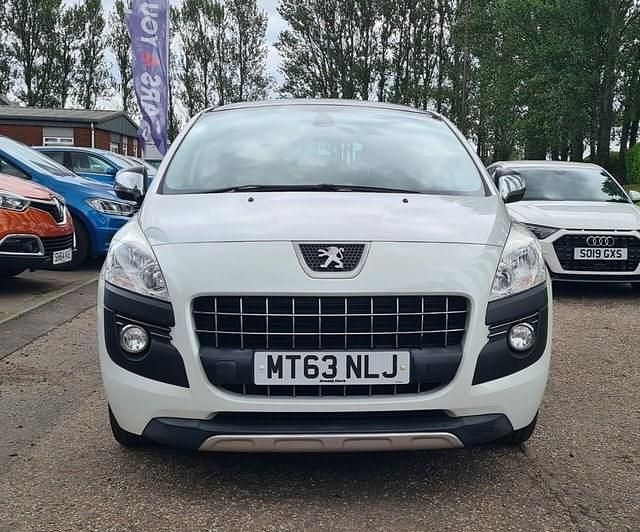Second-hand Peugeot 3008 Allure 150 CP (110 kW) 2013 Alb Hatchback