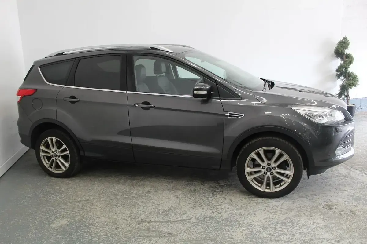 Begagnad Ford Kuga Titanium X 180 HK (132 kW) 2016 Grå SUV