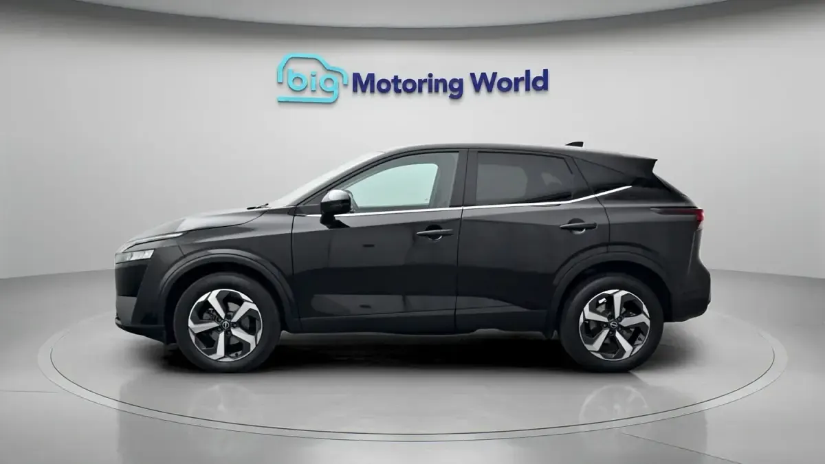 Used Nissan Qashqai N-Connecta 2023 Black SUV