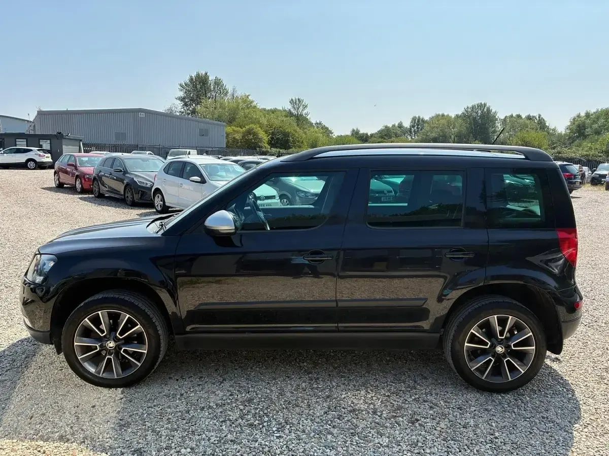 Used Skoda Yeti SE Drive 2017 Black SUV