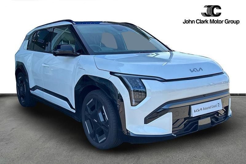 White Used 2025 Kia EV3 GT-Line S SUV | £36,000 (Fair price) - Image 1/4