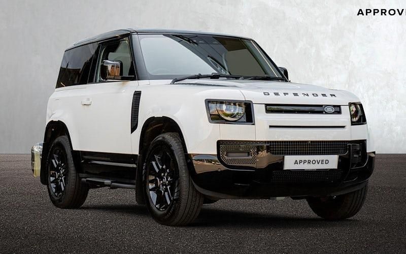 Used 2025 Land Rover Defender SE Dynamic SUV | £60,235 (Fair price) - Image 1/4