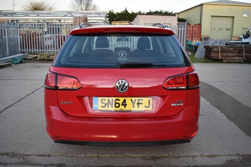 Used VW Golf VII S 110 HP (80 kW) 2014 Red Estate