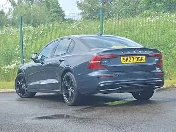 Used Volvo S60 Plus 250 HP (183 kW) 2023 Blue Sedan