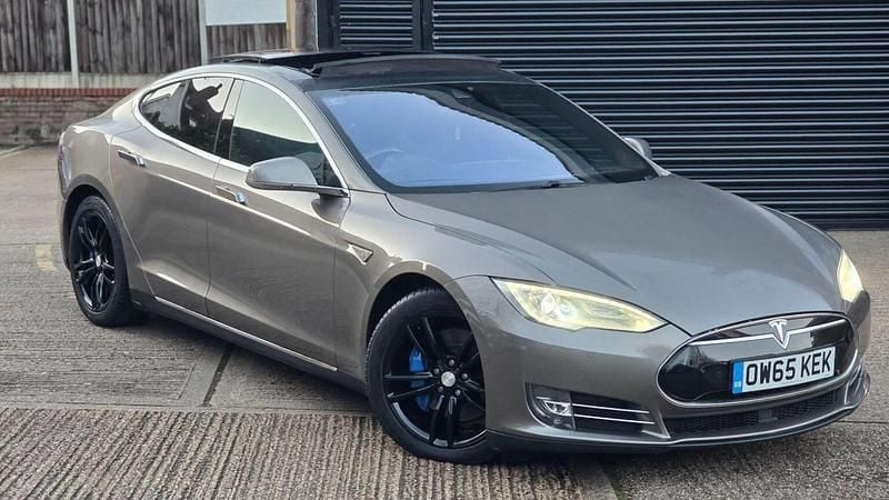 Used Tesla Model S 311 kW (423 HP) 2015 Bronze Hatchback