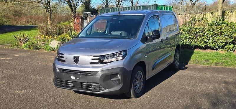 New Peugeot Partner 131 HP (96 kW) 2026 Cumulus gry MPV