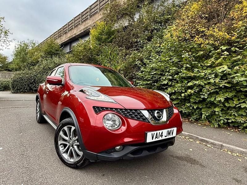 Red Used 2014 Nissan Juke Tekna SUV | £2,695 (Super price) - Image 1/4