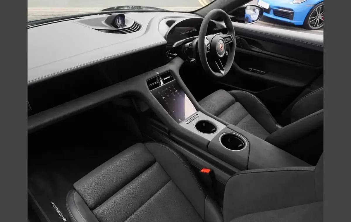 Used Porsche Taycan 514 kW (700 HP) 2026 Black Estate