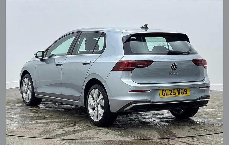 Used VW Golf VIII Style 150 HP (110 kW) 2025 Oyster silver Hatchback