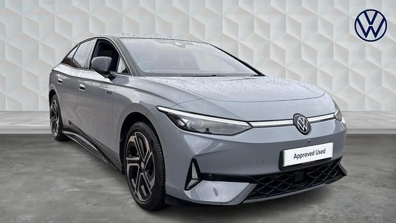 Moonstone grey Used 2025 VW ID.7 GTX Hatchback | £40,950 (Super price) - Image 1/4