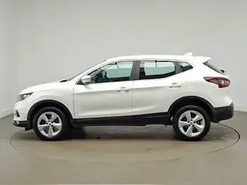 Used Nissan Qashqai Acenta Premium 157 HP (115 kW) 2021 White SUV