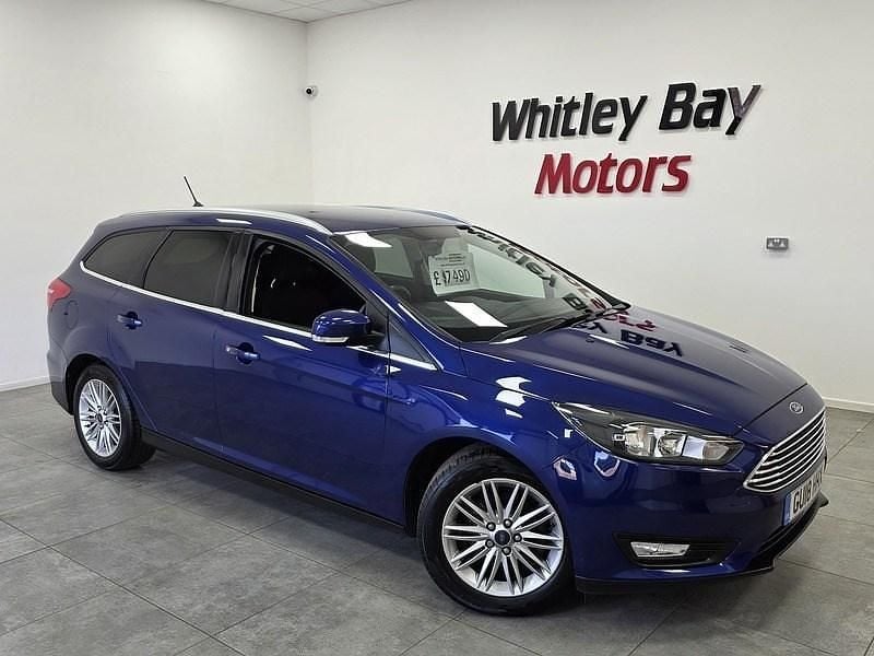 Used Ford Focus Zetec 125 HP (91 kW) 2018 Blue Estate