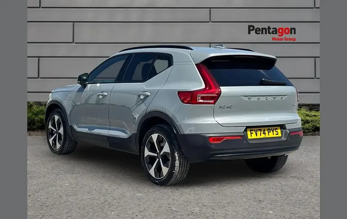 Used Volvo XC40 Plus 194 HP (142 kW) 2024 Grey SUV