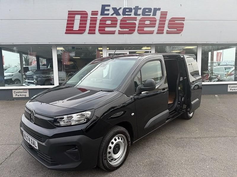 Used Citroën Berlingo 100 HP (73 kW) 2024 Black MPV