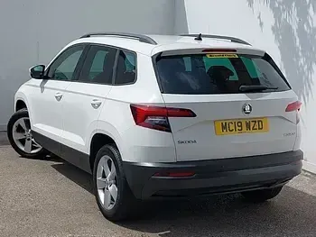 Używany Skoda Karoq SE 150 KM (110 kW) 2019 Biały SUV