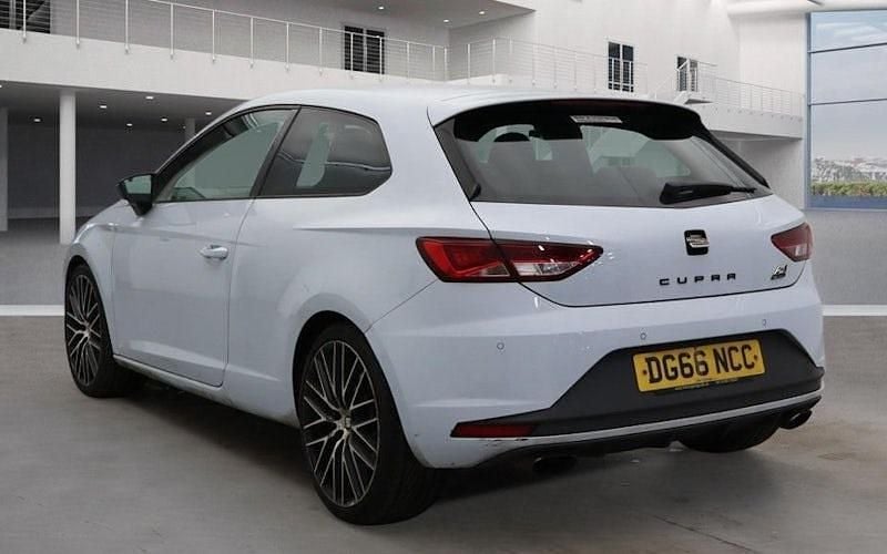Used Seat Leon CUPRA 290 HP (213 kW) 2016 Hatchback