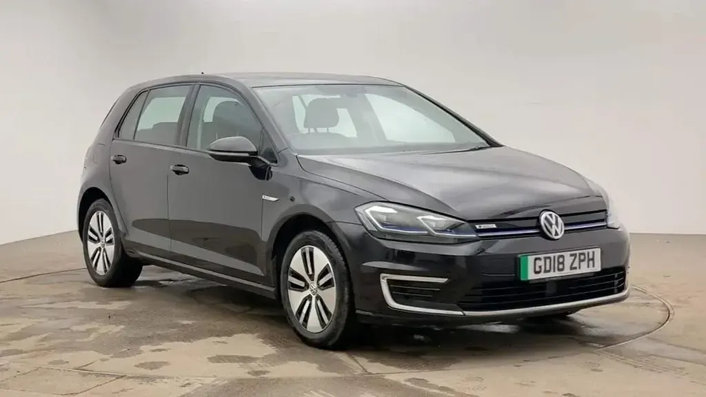 Used VW e-Golf 100 kW (136 HP) 2018 Black Hatchback