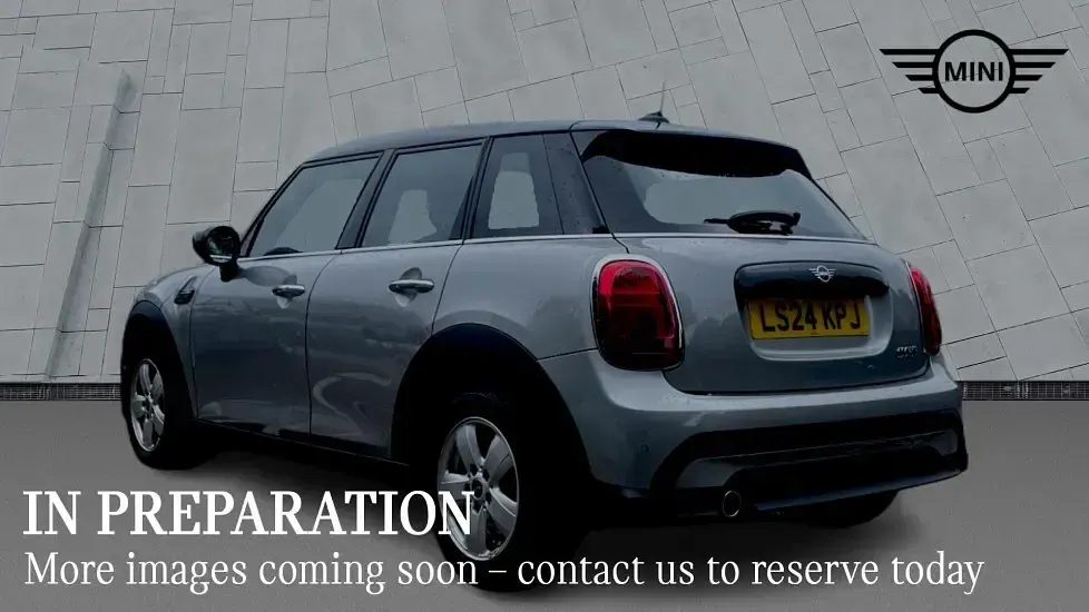 Used Mini Cooper Classic 134 HP (98 kW) 2024 Silver Hatchback