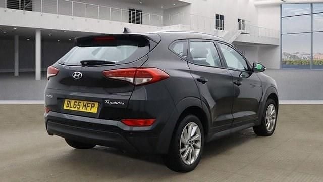 Second-hand Hyundai Tucson SE 116 CP (85 kW) 2015 Negru SUV