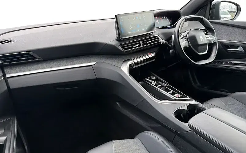 Used Peugeot 5008 Allure+ 131 HP (96 kW) 2023 Grey SUV