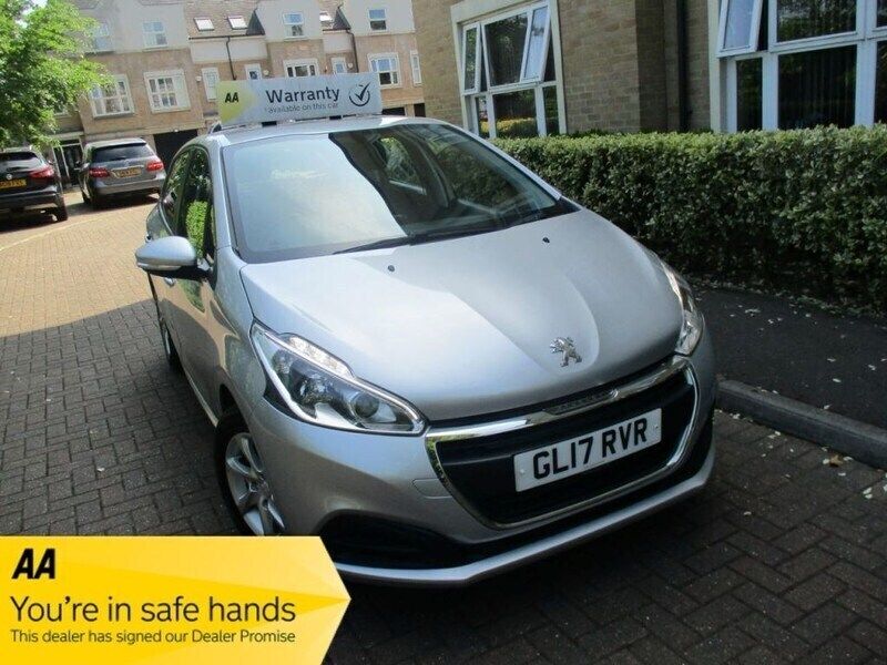 Metallic silver Used 2017 Peugeot 208 Active Hatchback | £5,890 (Fair price) - Image 1/3