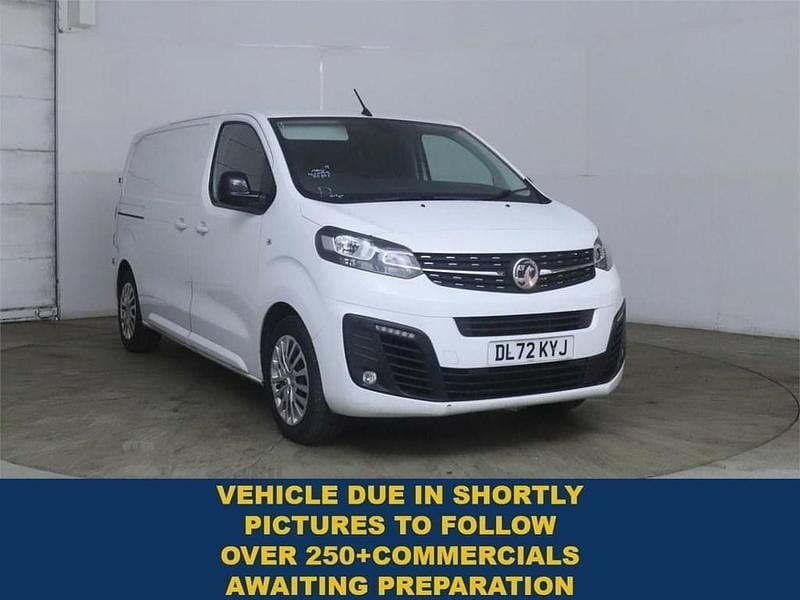 Used Vauxhall Vivaro S 120 HP (88 kW) 2023 White MPV