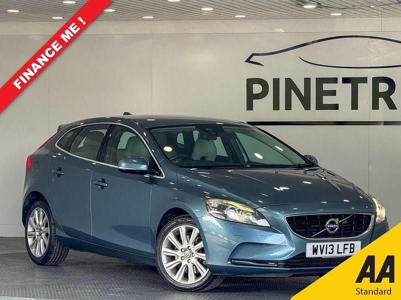 Blue Used 2013 Volvo V40 SE Lux Estate | £6,699 (Fair price) - Image 1/3