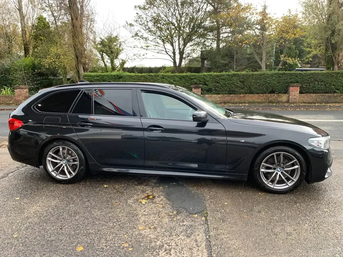 Used BMW 520 M Sport 190 HP (139 kW) 2019 Black Estate