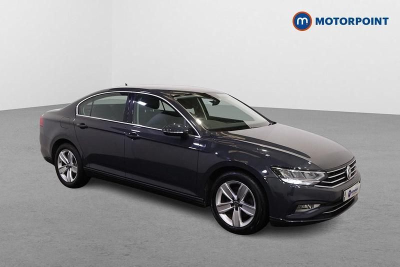 Used VW Passat SE 150 HP (110 kW) 2020 Grey Sedan