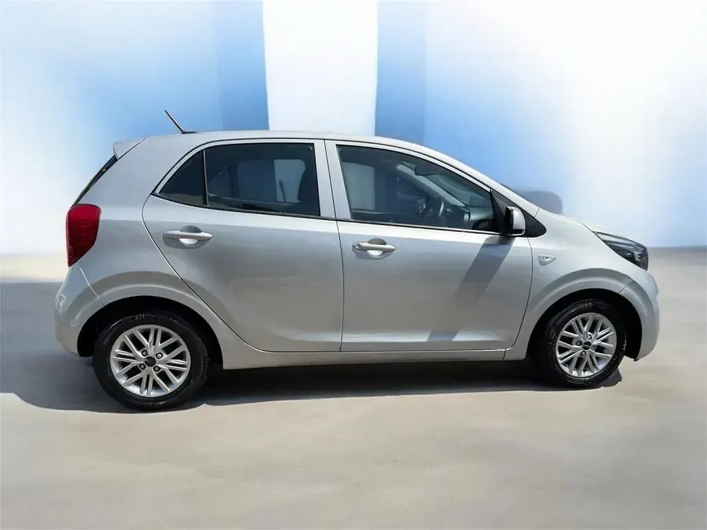 Used Kia Picanto 66 HP (48 kW) 2023 Silver Hatchback