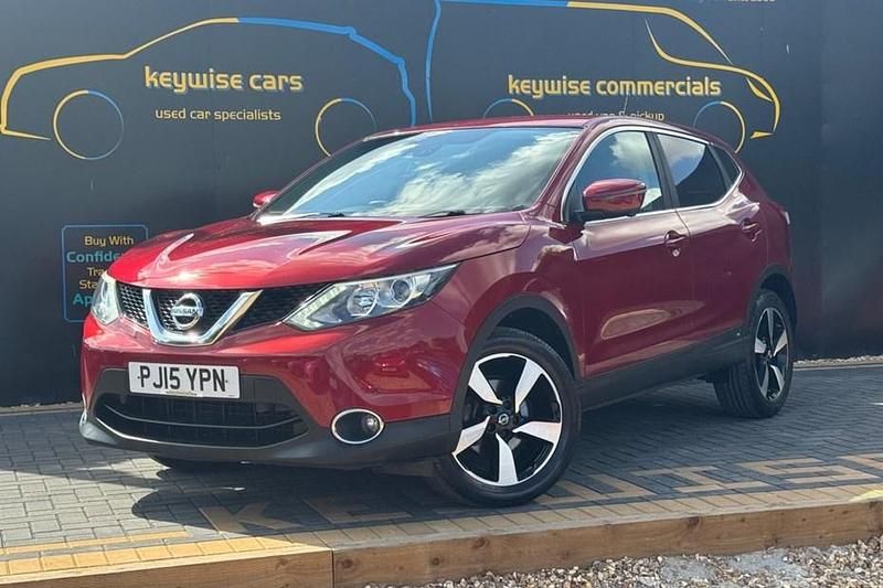 Red Used 2015 Nissan Qashqai N-TEC SUV | £10,290 (Fair price) - Image 1/1