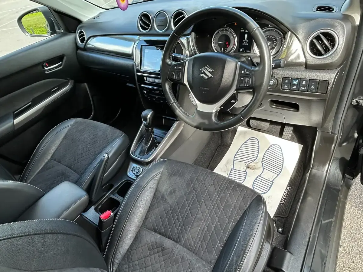 Used Suzuki Vitara SZ5 116 HP (85 kW) 2022 Black SUV