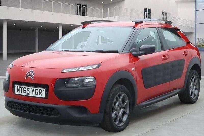 Red Used 2015 Citroën C4 Cactus Feel Hatchback | £3,995 (Fair price) - Image 1/1