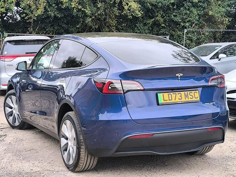 Używany Tesla Model Y 75 kW (102 KM) 2024 Niebieski SUV