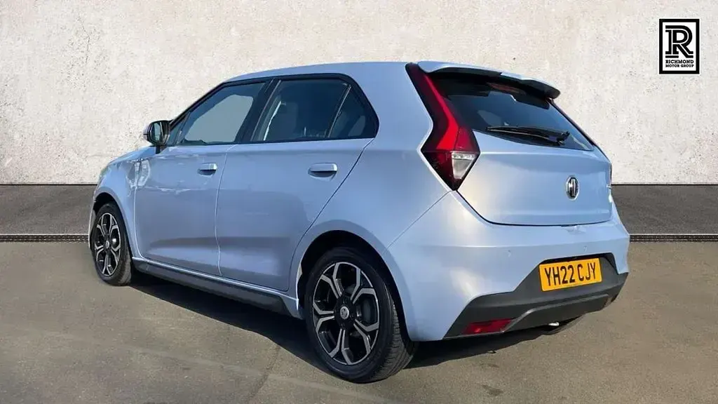 Used MG MG3 Exclusive 106 HP (77 kW) 2022 Silver Hatchback