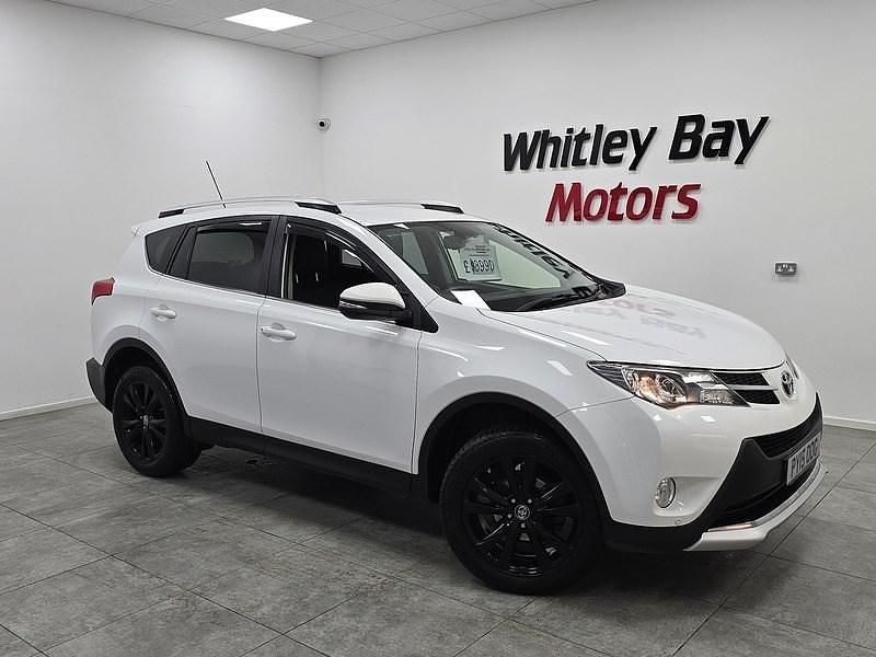 White Used 2015 Toyota RAV4 SUV | £8,990 (Good price) - Image 1/4