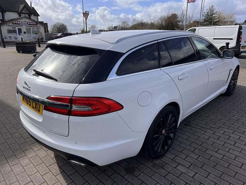 Used Jaguar XF Luxury 2015 White Estate