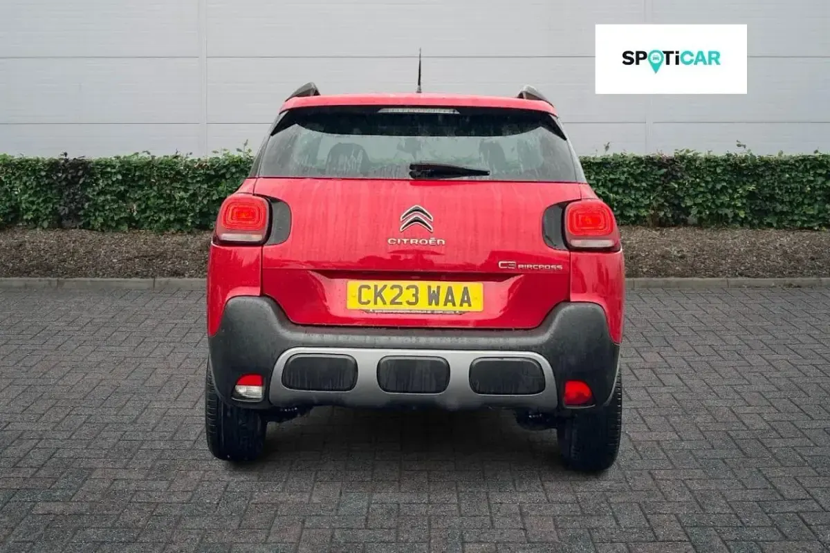 Used Citroën C3 Aircross PureTech 108 HP (79 kW) 2023 Red SUV