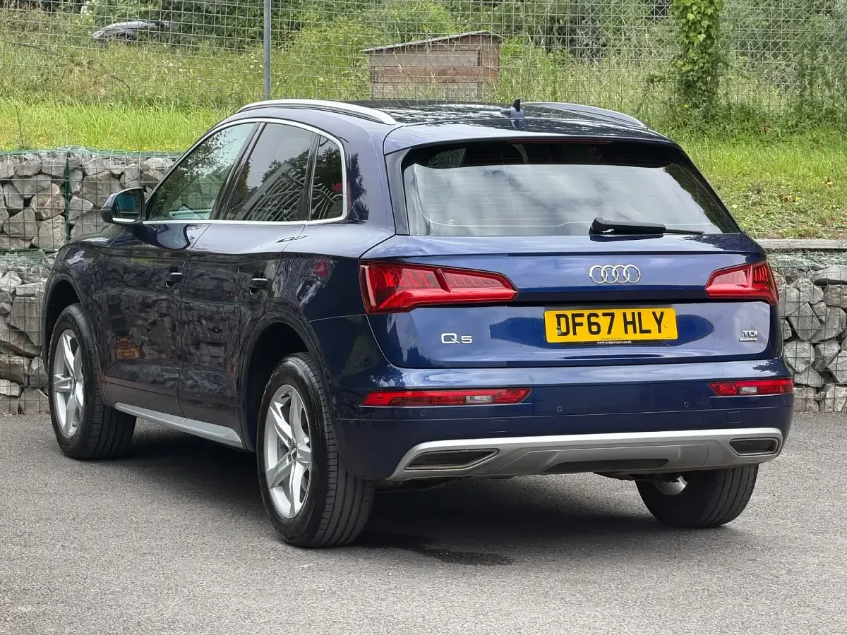 Used Audi Q5 Sport 190 HP (139 kW) 2017 Navarra blue metallic SUV