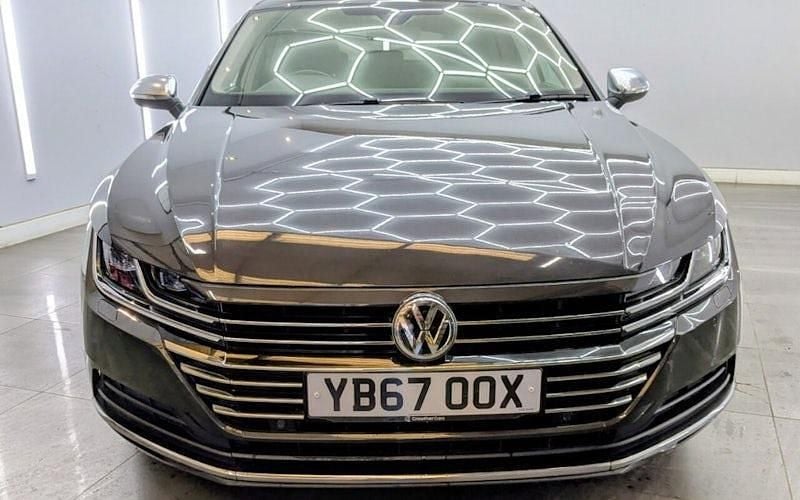 Usado VW Arteon Elegance 150 HP (110 kW) 2019 Citadino
