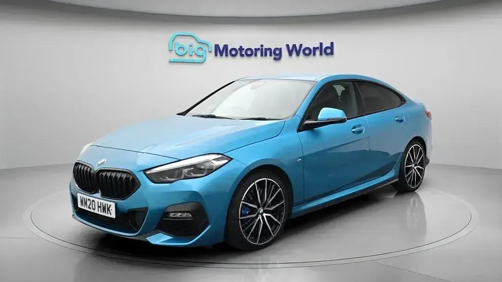Begagnad BMW 218 M Sport 140 HK (102 kW) 2020 Blå Sedan