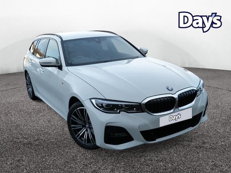 White Used 2021 BMW 330e M Sport Estate | £19,995 (Fair price) - Image 1/4