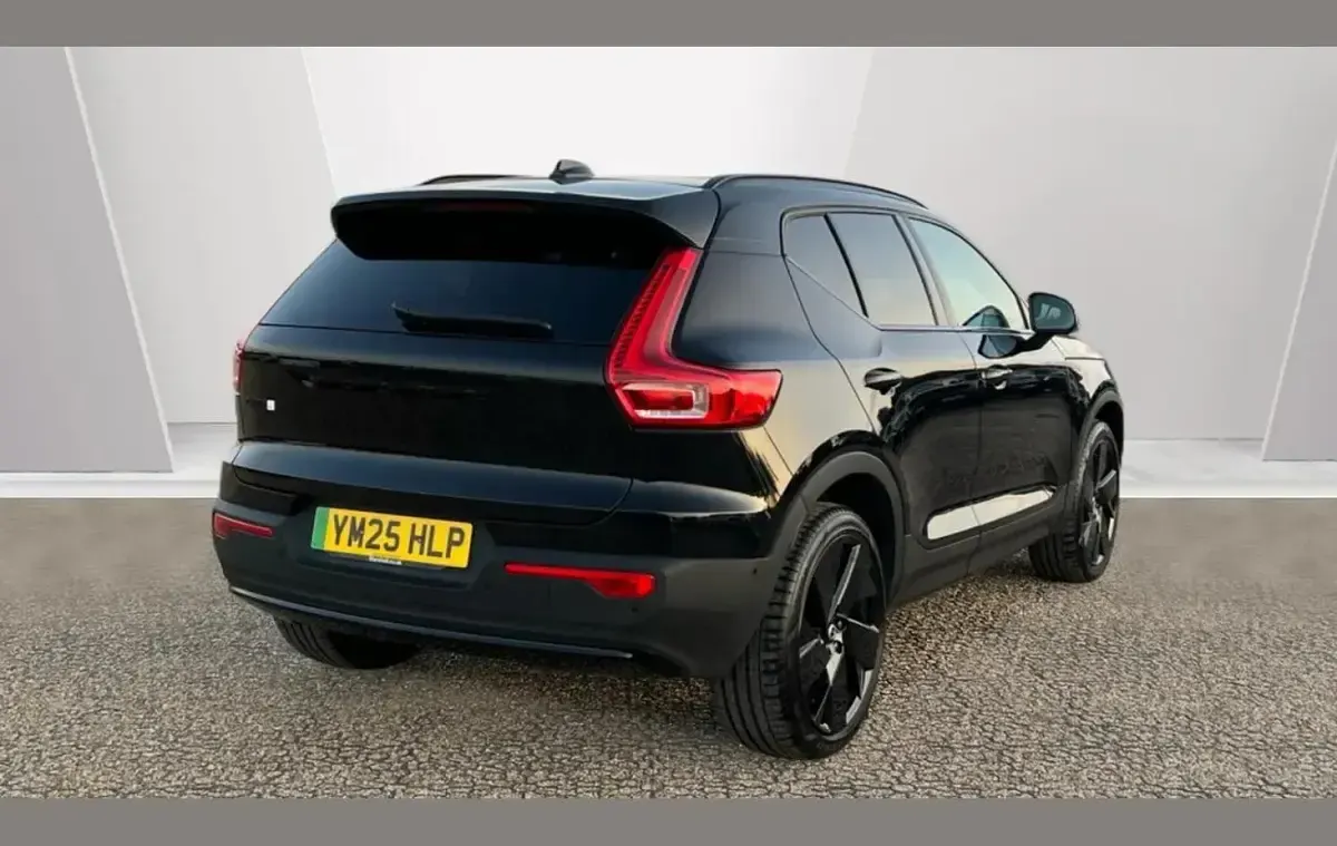 Used Volvo EX40 Ultra 325 kW (442 HP) 2025 Black SUV