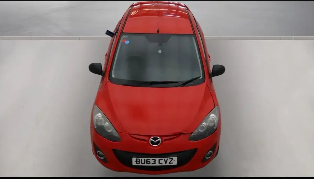 Usado Mazda 2 Edition 2013 Vermelho Citadino