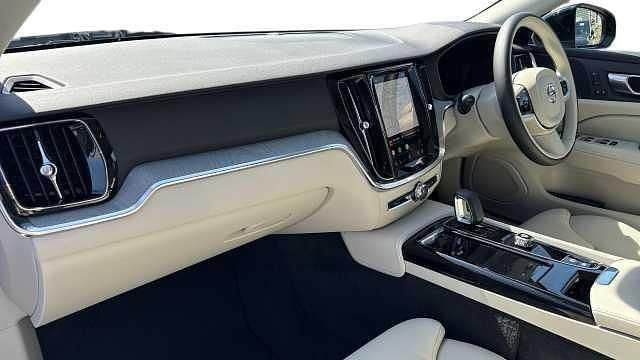 Nuevo Volvo V60 Plus 345 CV (253 kW) 2026 Verde Familiar