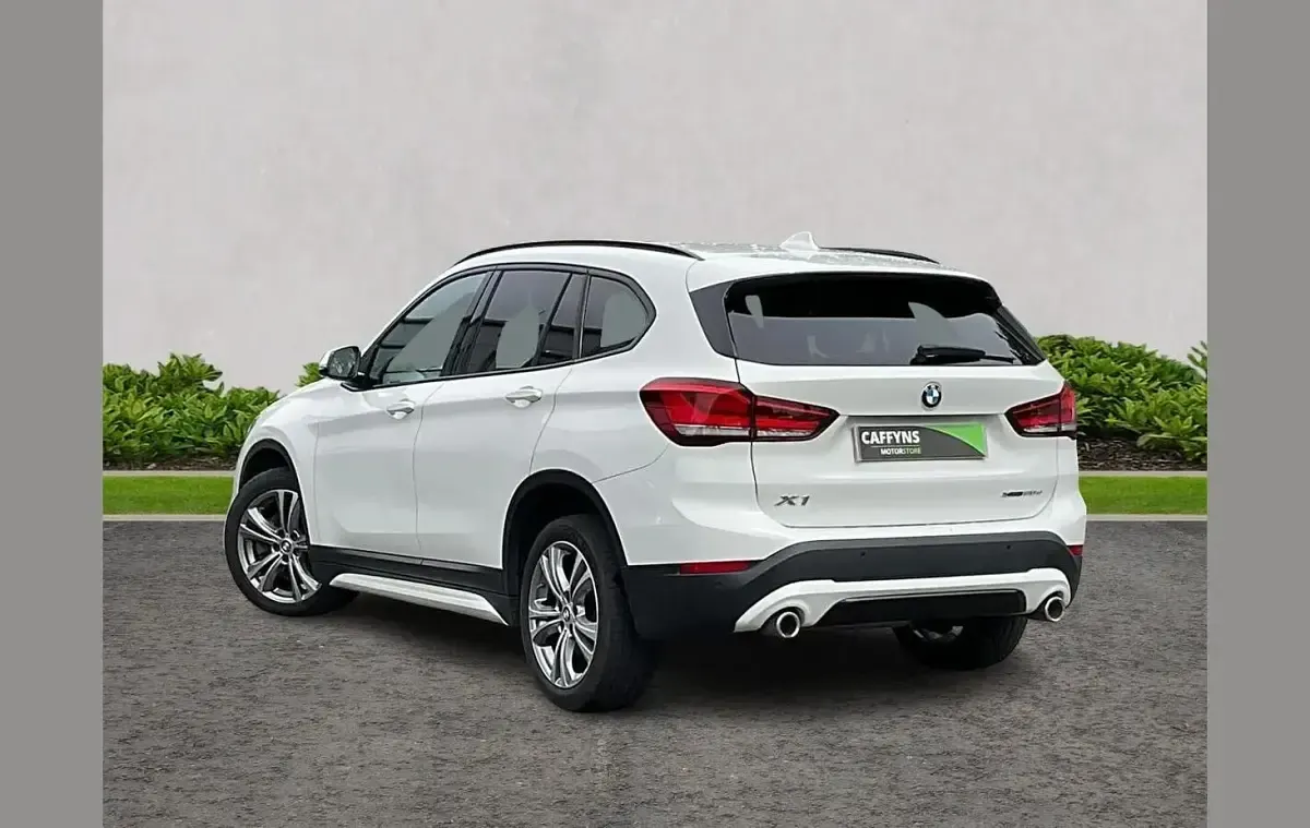 Used BMW X1 Sport Line 187 HP (137 kW) 2020 White SUV